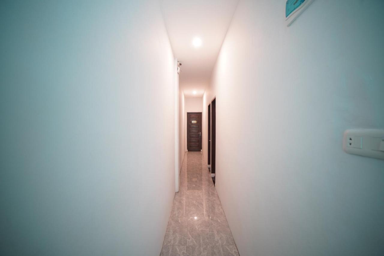 Oyo 90830 Multatuli Guest House Medan Exterior foto